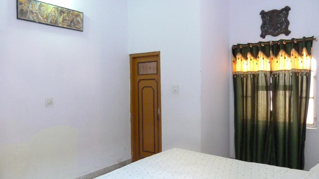 Keshav Palace Puskár Szoba fotó